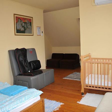 Casa Napsugar Panzio Bed & Breakfast Apostag Phòng bức ảnh