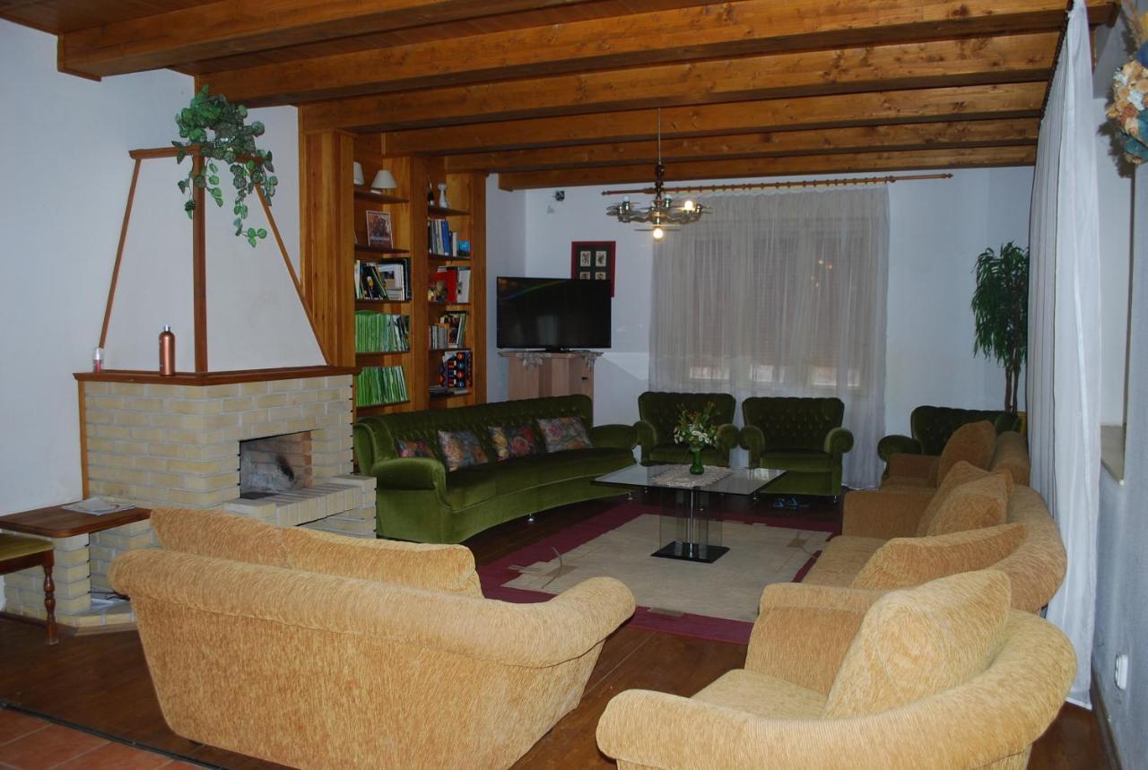 Casa Napsugar Panzio Bed & Breakfast Apostag Ngoại thất bức ảnh