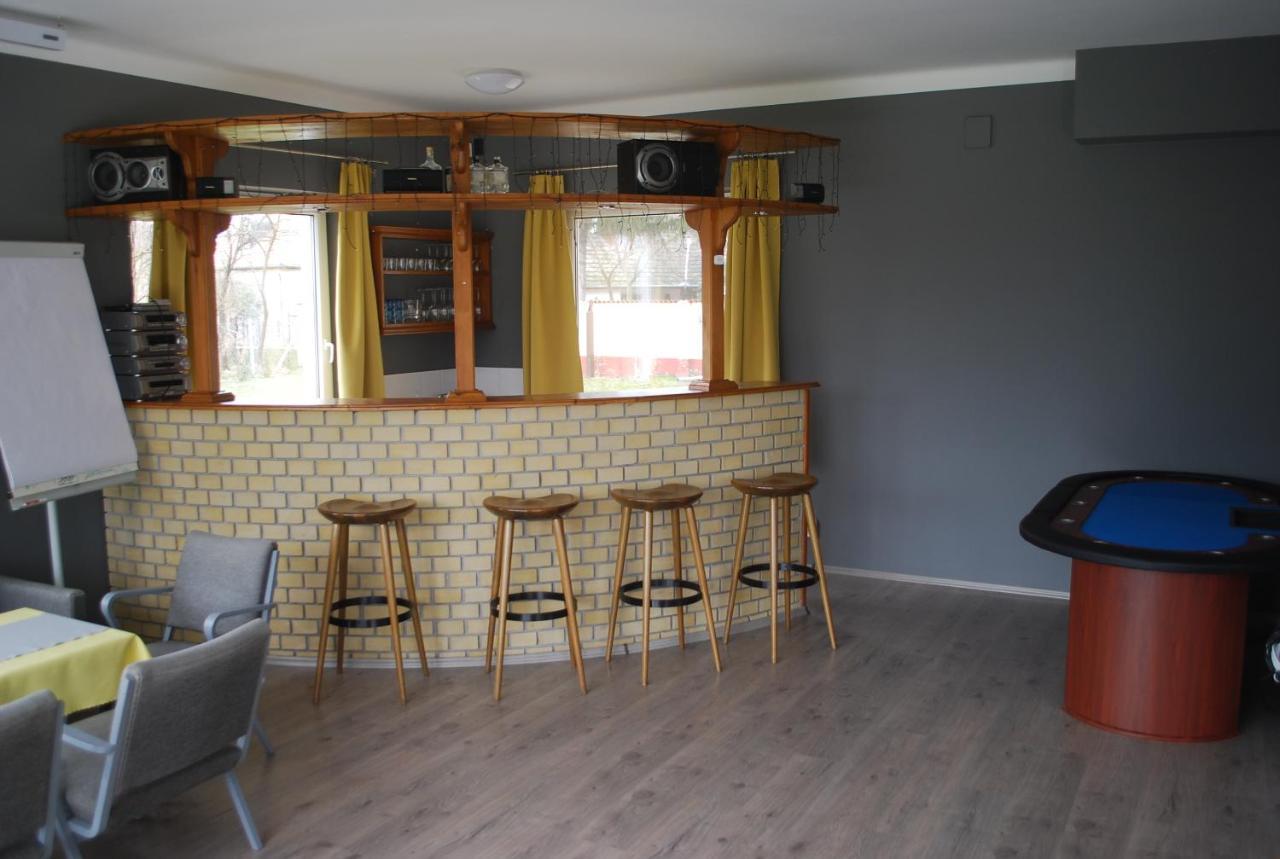 Casa Napsugar Panzio Bed & Breakfast Apostag Ngoại thất bức ảnh