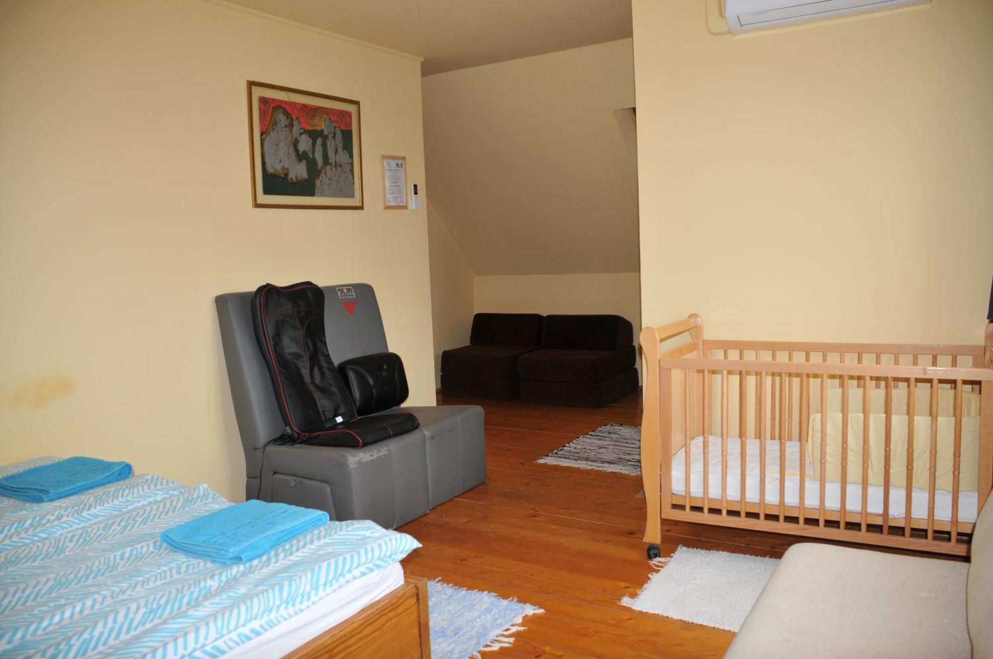 Casa Napsugar Panzio Bed & Breakfast Apostag Phòng bức ảnh